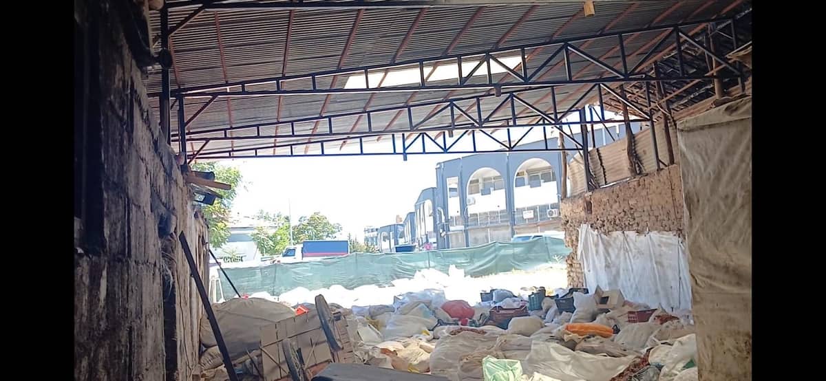 Battalgazi’de Ruhsatsız Iskarta Kayısı Deposu Mühürlendi