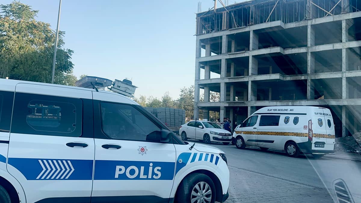 Malatya’da İnşaattan Düşen İşçi Ağır Yaralandı