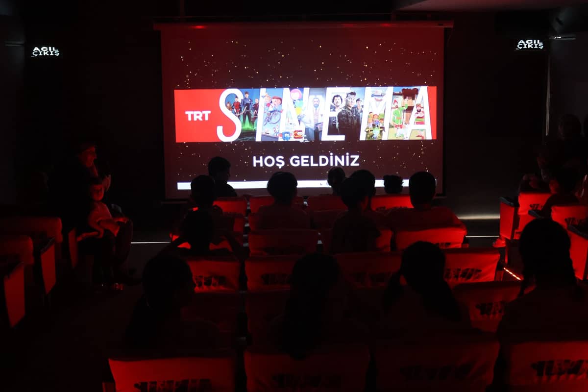 TRT Sinema Tırı Malatya’da Çocuklarla Buluşacak