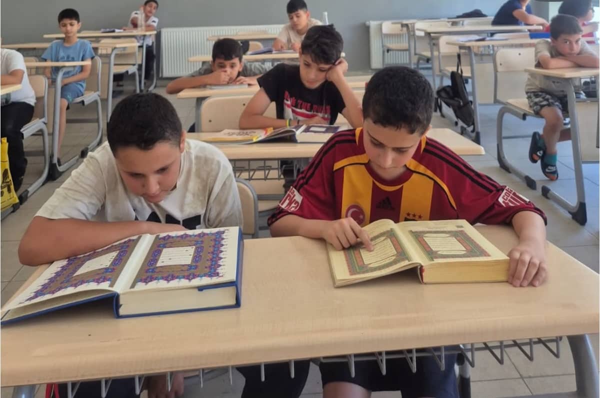 TÜGVA Malatya Yaz Okulları Binlerce Öğrenciyle Sürüyor