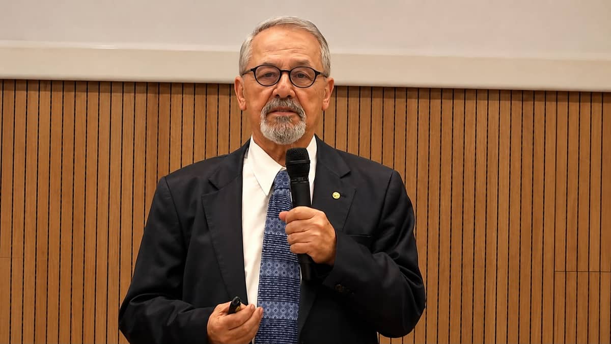 Naci Görür’den Deprem Açıklaması: “En Kesin Çözüm Deprem Dirençli Kentler Oluşturmak”