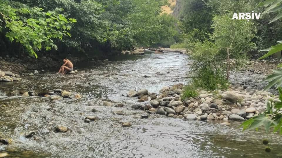 Serinlemek İçin Girdiği Suda Hayatını Kaybetti