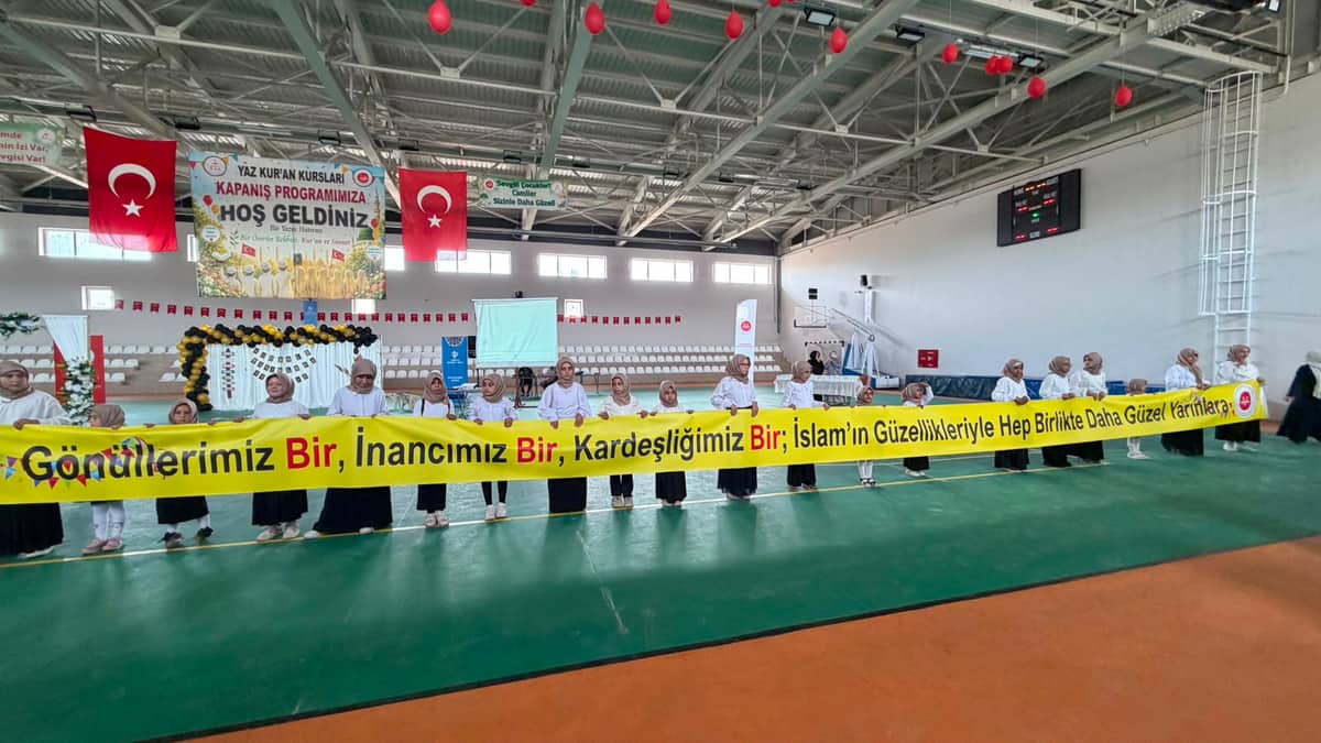Doğanşehir’de Yaz Kur’an Kursları Görkemli Programla Sona Erdi