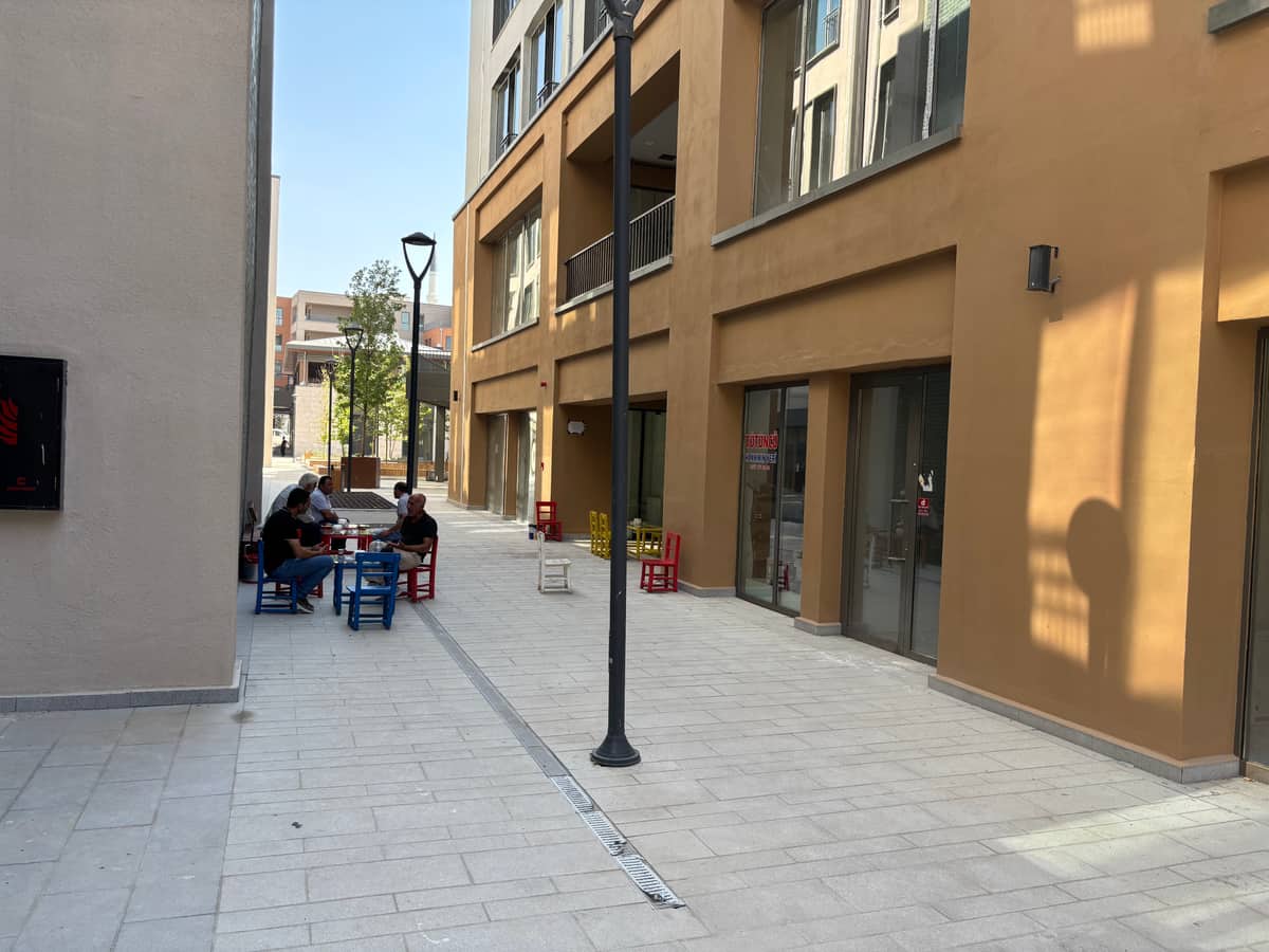 Konteynerler Kalktı, Çarşı Yeniden Hareketlendi
