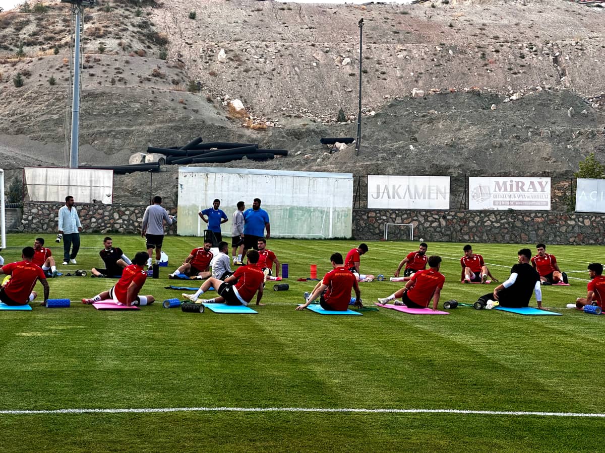 Ak: “Bu Takımı Bir Yıl Sonra 2. Lig’de Görmek İstiyoruz”