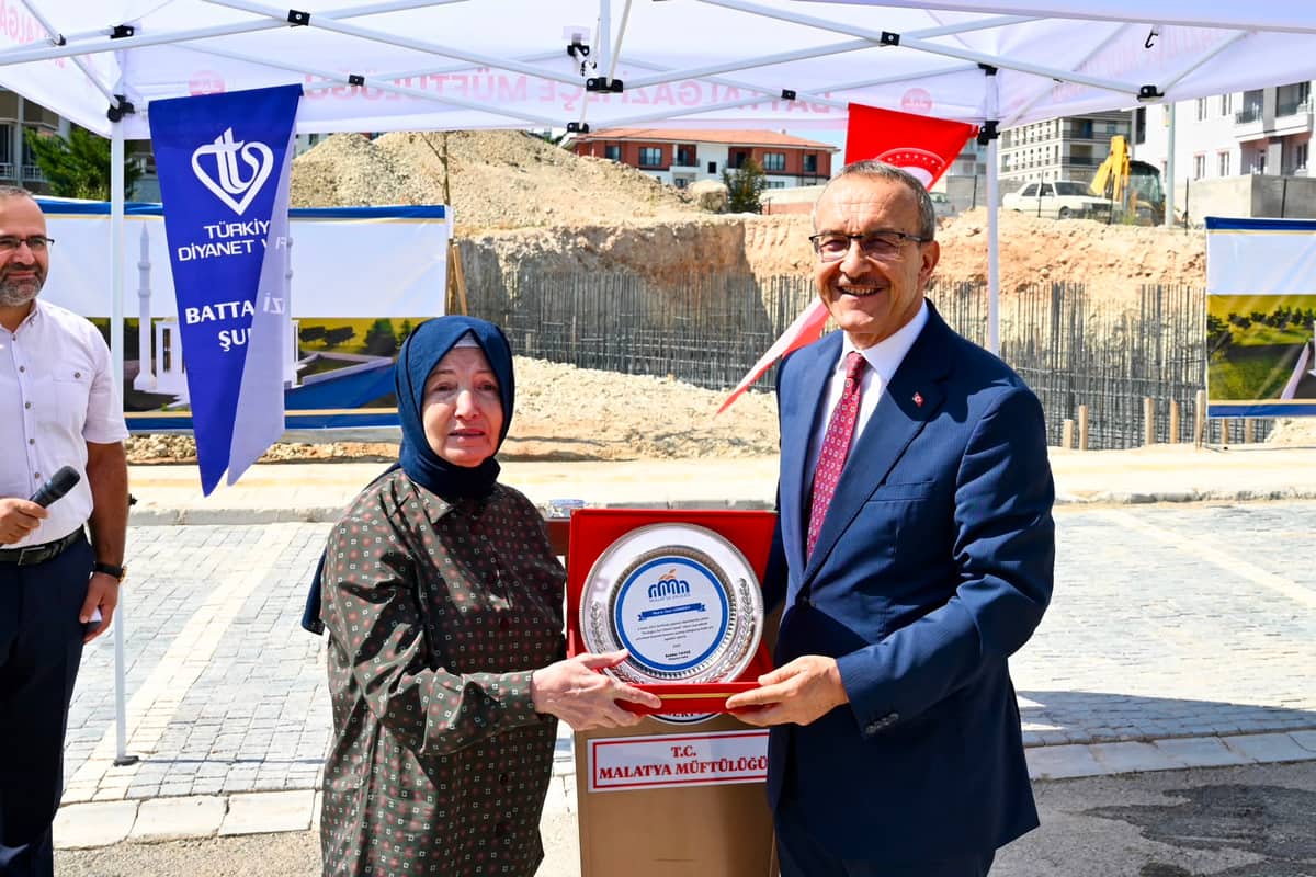 Tandoğan İnci Cömert Camii’nin Temeli Dualarla Atıldı