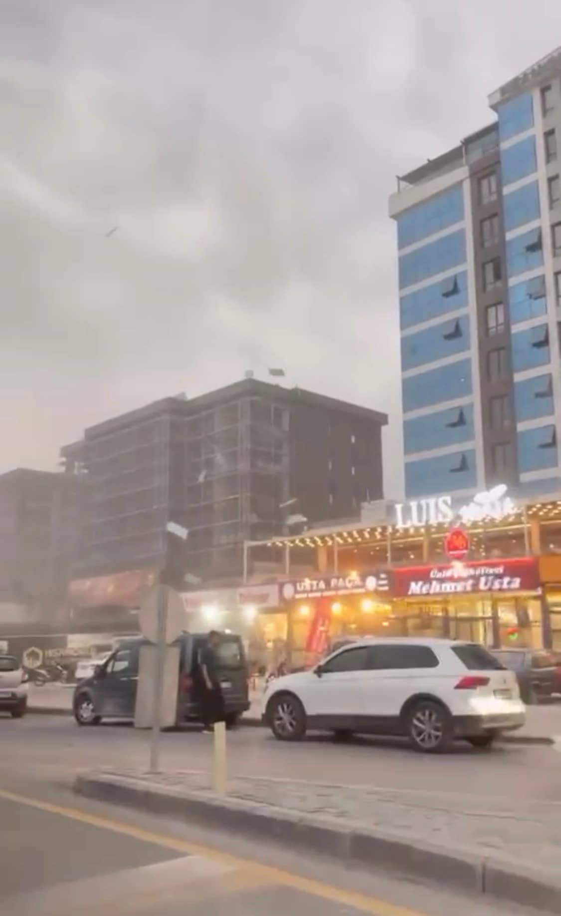 Malatya’da Kuvvetli Rüzgâr Etkili Oluyor