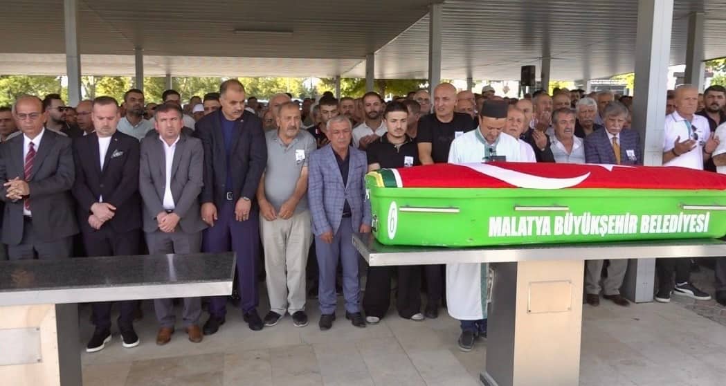 Oral Çelik Son Yolculuğuna Uğurlandı